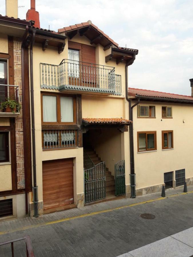 Zaguan Guest House Rascafria Exterior photo